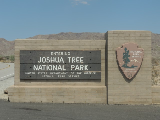 40F9DAB9-EB4A-44C4-B16F-D9445650F7CC